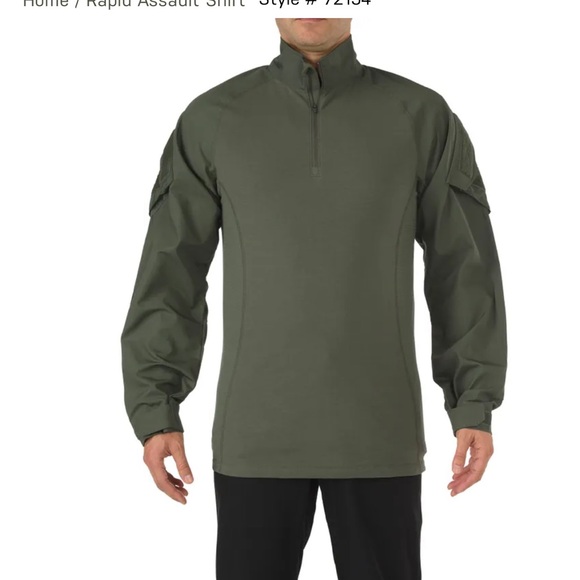 5.11 Tactical Men's Casual Button Down Shirt in Dark Green - Picture 3 of 5